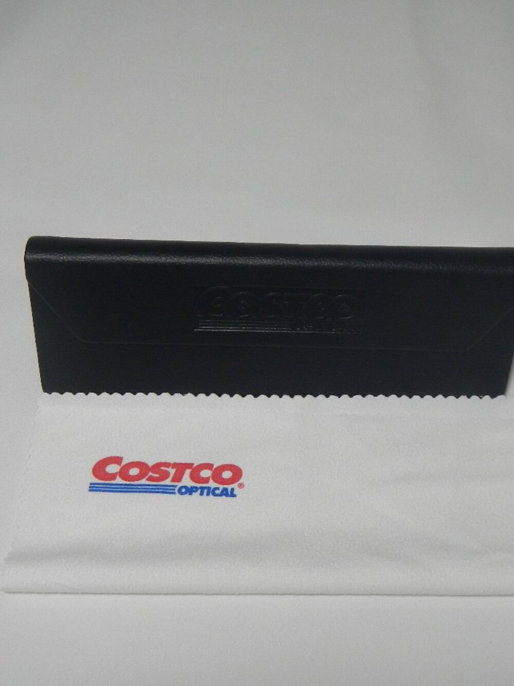 Costco Folding Glasses Case Hardshell Sunglass Case protection microfiber cloth
